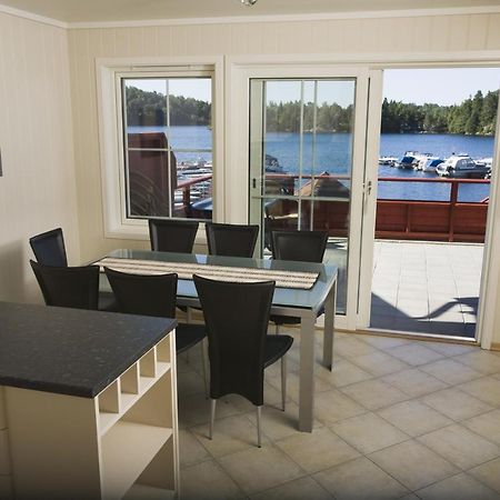 Mones Feriesenter Apartment Mandal Luaran gambar