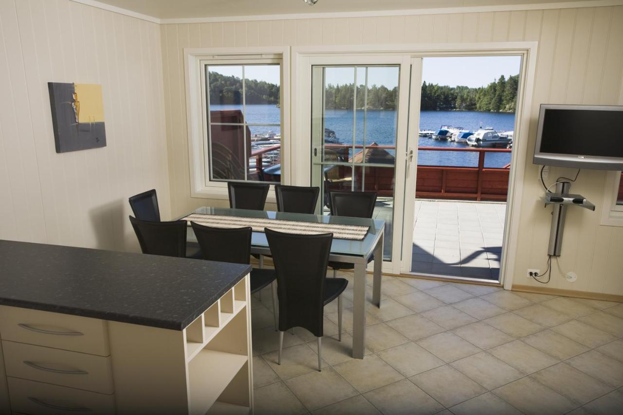 Mones Feriesenter Apartment Mandal Luaran gambar